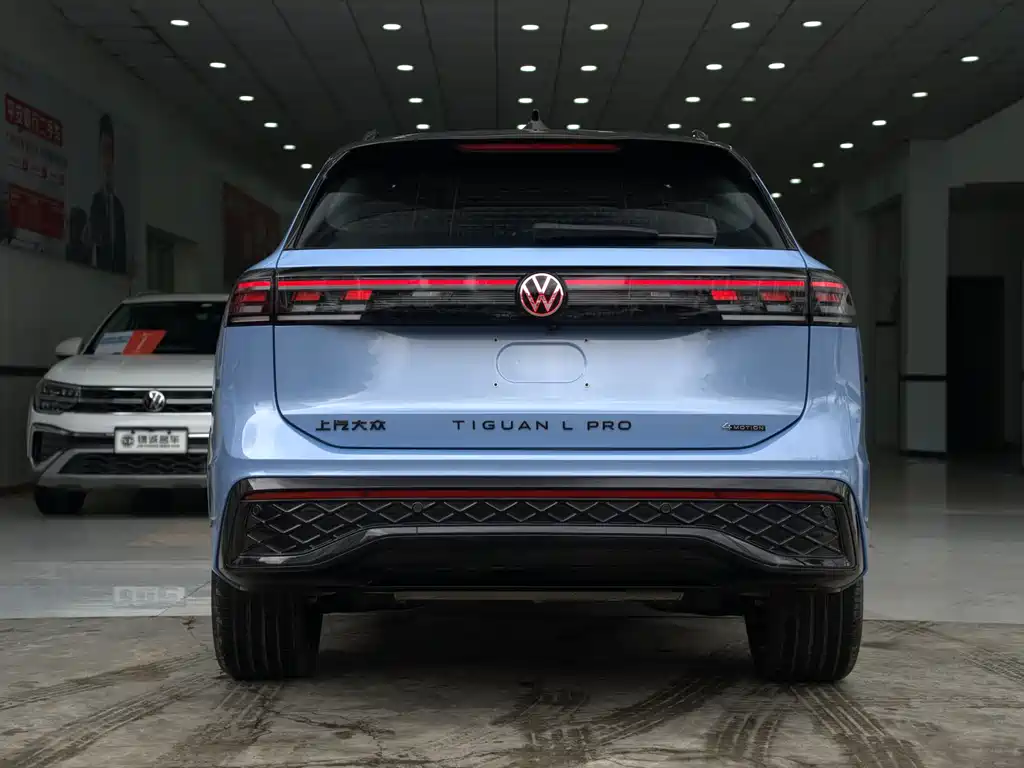 Volkswagen Tiguan L 2024 — фото 8