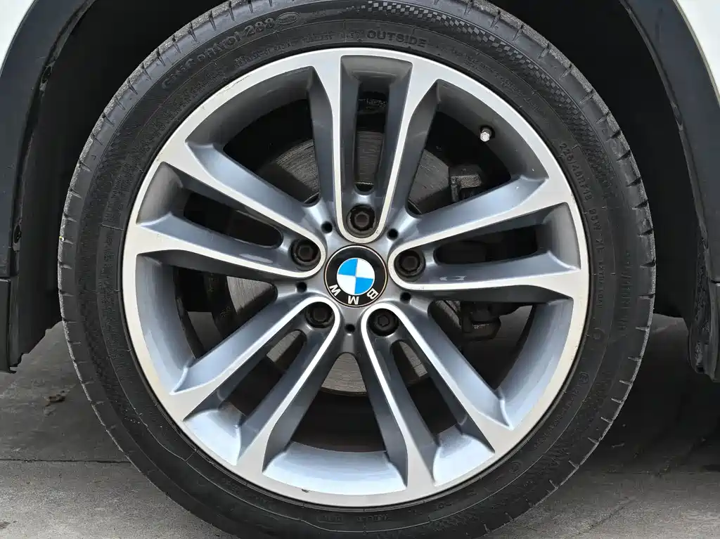BMW X1 2013 — фото 18