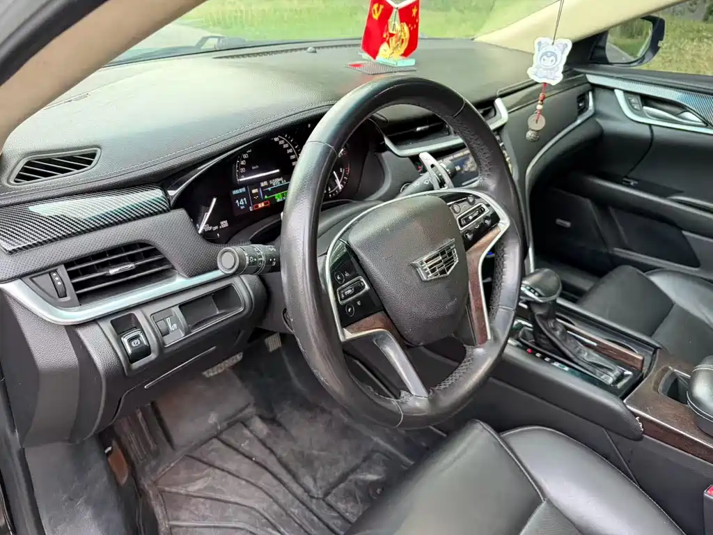 Cadillac XTS 2018 — фото 13