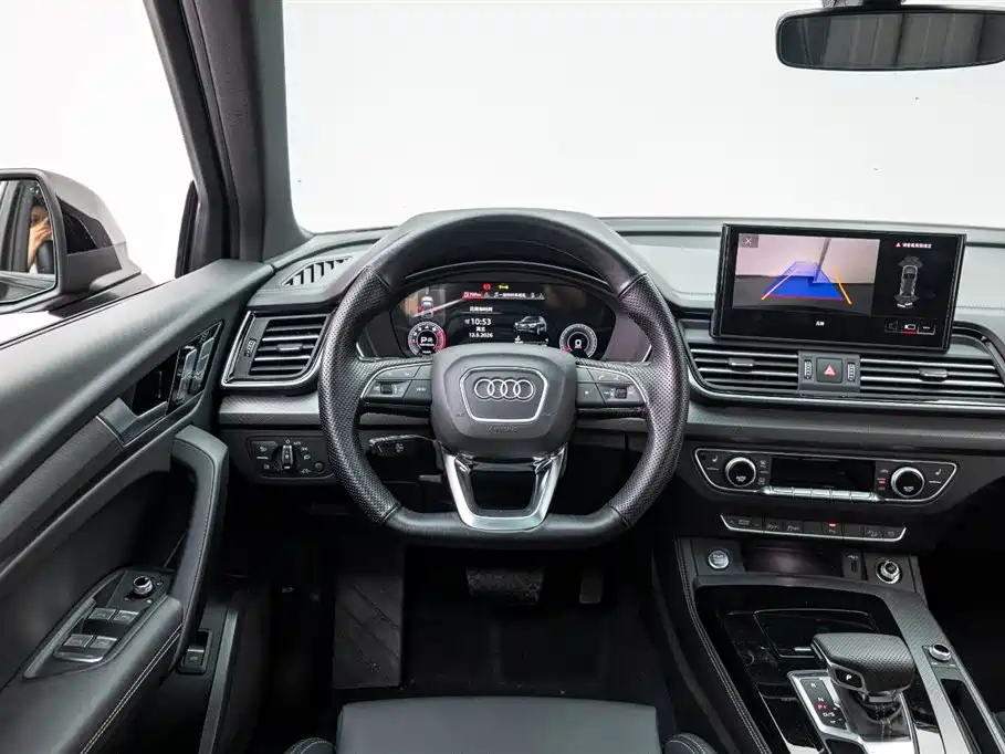 Audi Q5L 2025 — фото 18