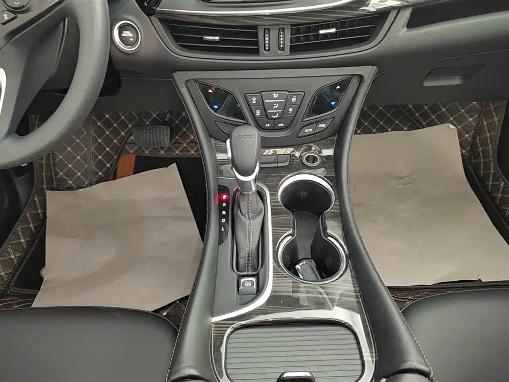 Buick Envision Plus 2020 — фото 10