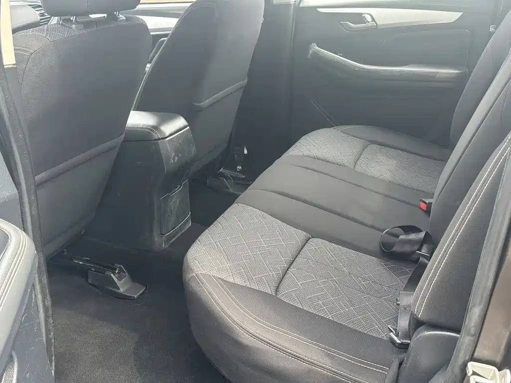 Isuzu RE-MAX 2019