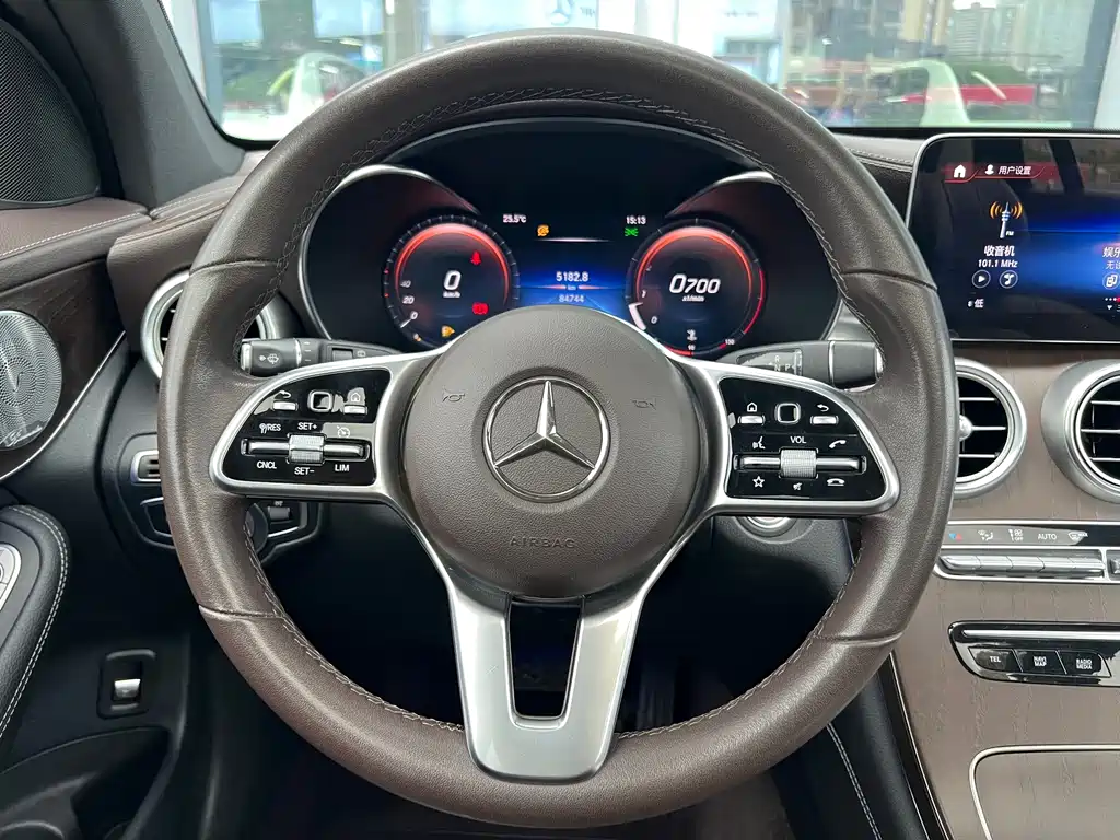 Mercedes-Benz GLC 2020 — фото 23