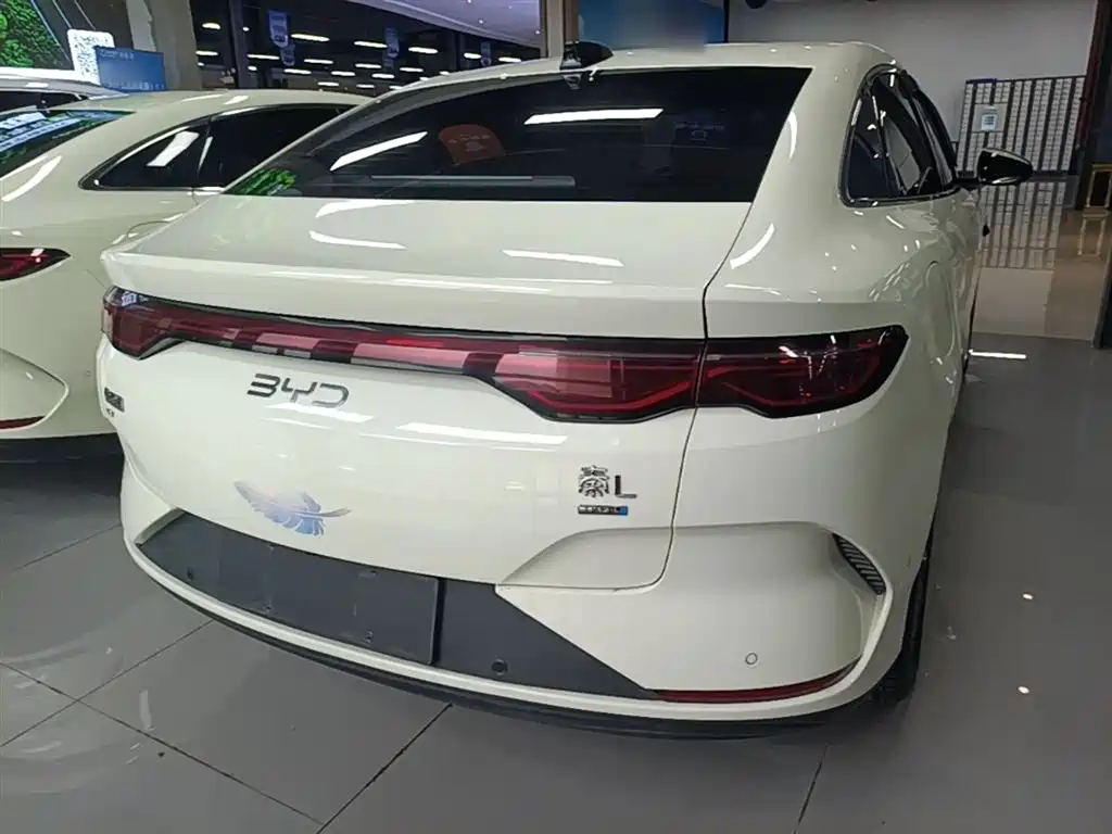 BYD Qin L 2025 — фото 6