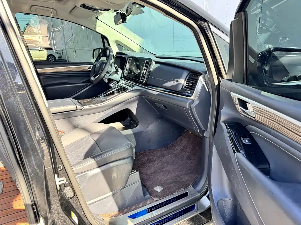GAC Motor Trumpchi M8 2023 — фото 12