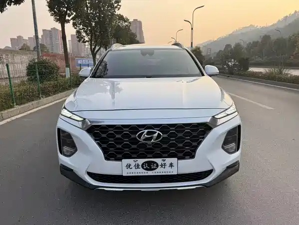 Hyundai Santa Fe 2019