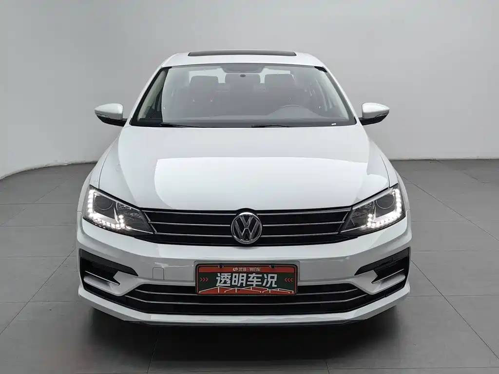 Volkswagen Sagitar 2019