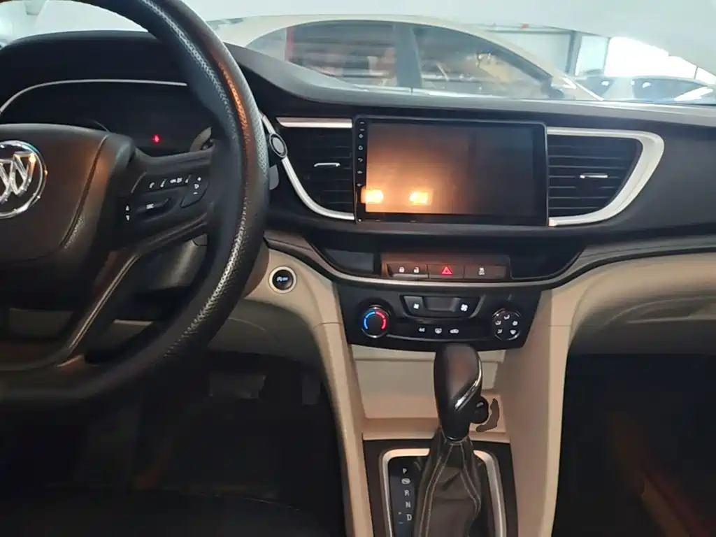 Buick Excelle 2019 — фото 10