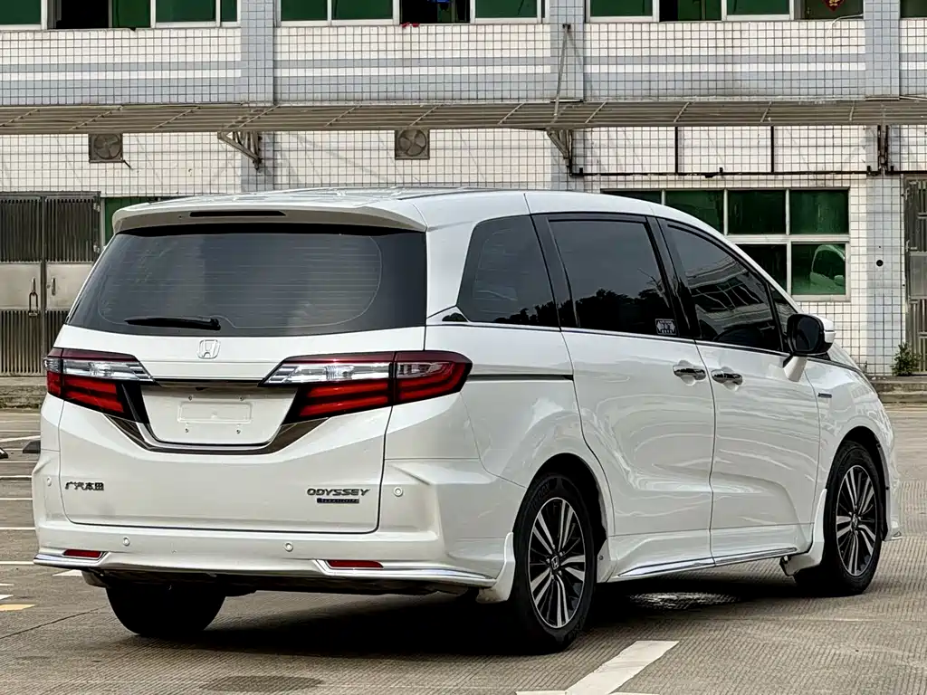 Honda Odyssey 2021 — фото 22