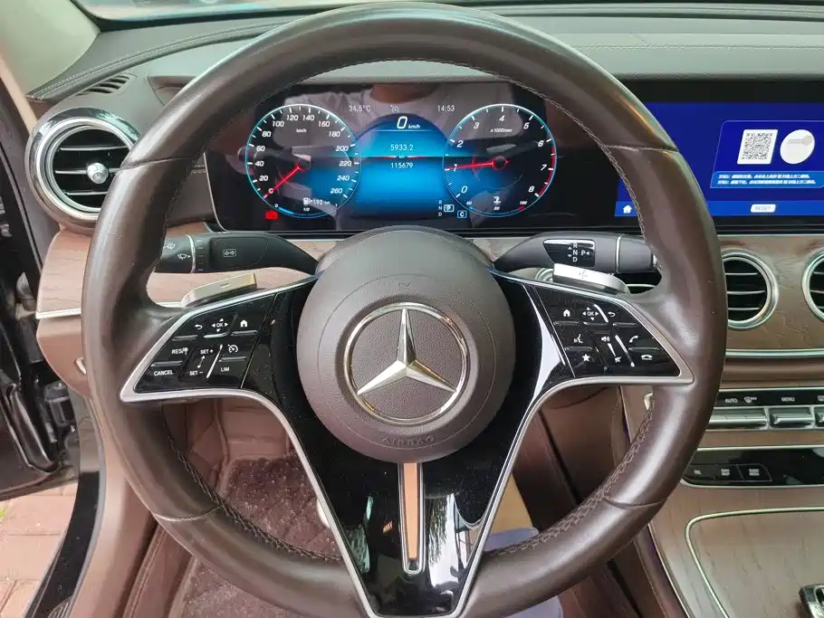 Mercedes-Benz E-Class 2021 — фото 14