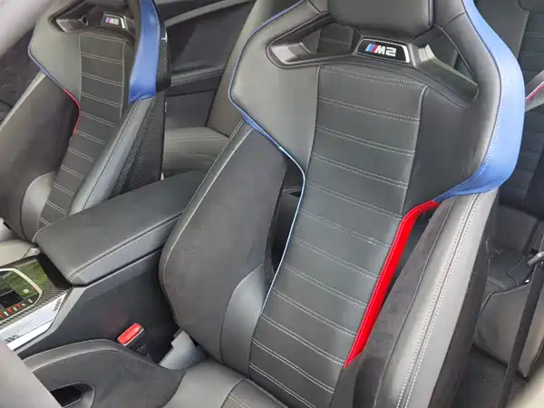 BMW M2 2025