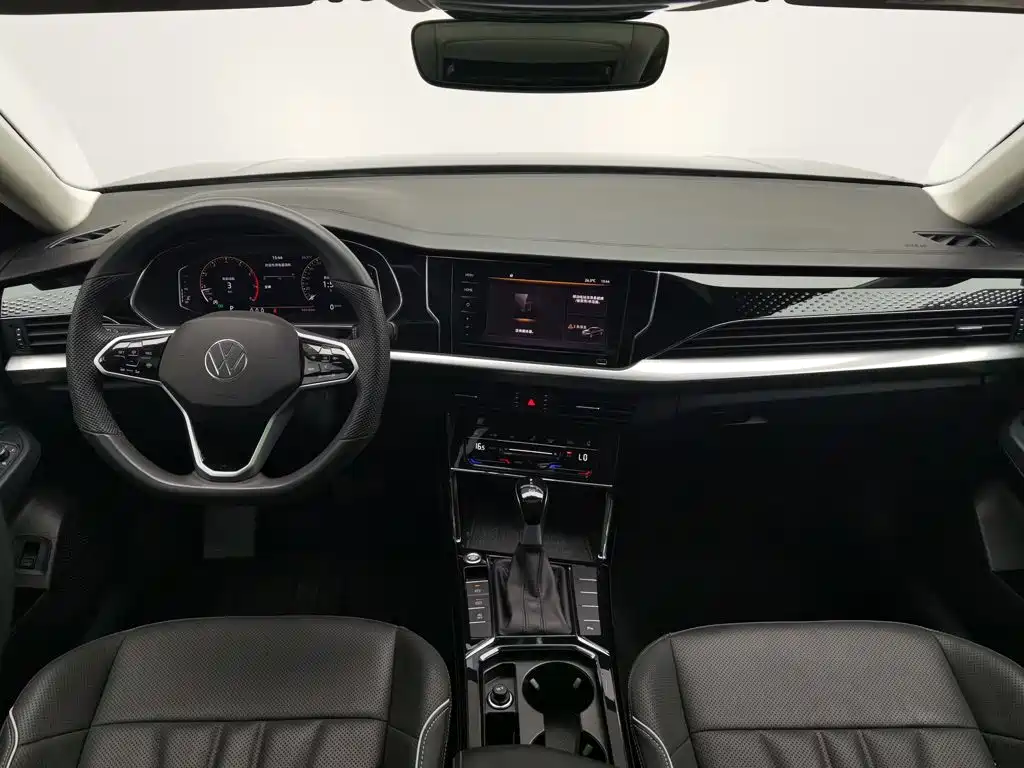 Volkswagen Passat 2024