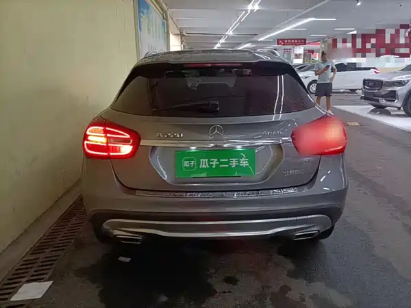 Mercedes-Benz GLA 2015