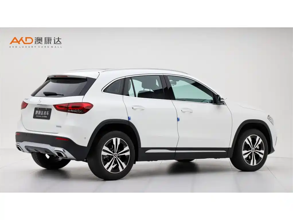 Mercedes-Benz GLA 2021