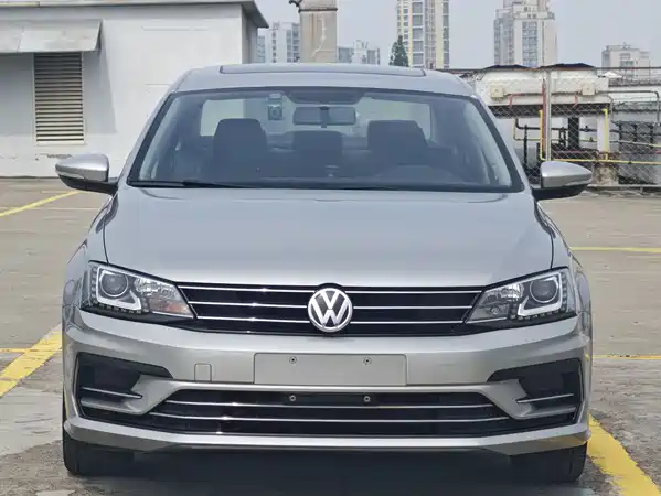 Volkswagen Sagitar 2019