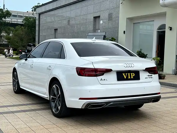 Audi A4L 2019