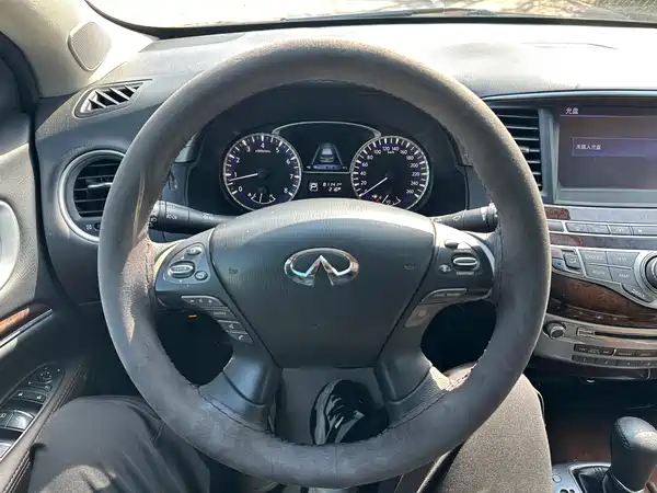 Infiniti JX 2014