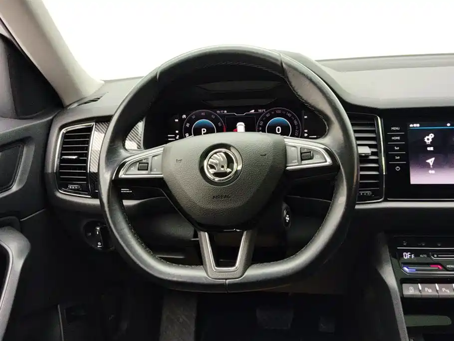 Skoda Kodiaq GT 2021 — фото 15