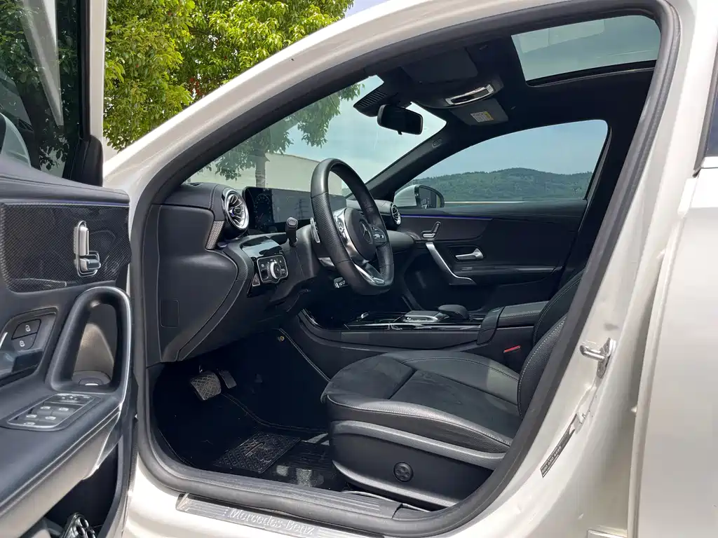 Mercedes-Benz A-Class 2021