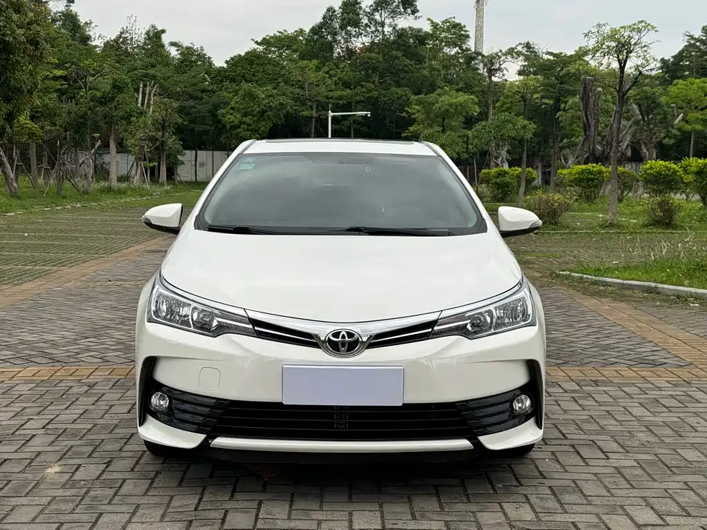 Toyota Corolla 2019 — фото 2