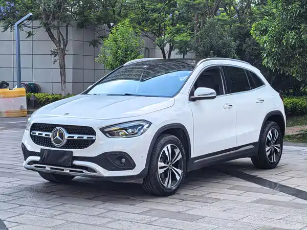 Mercedes-Benz GLA 2020