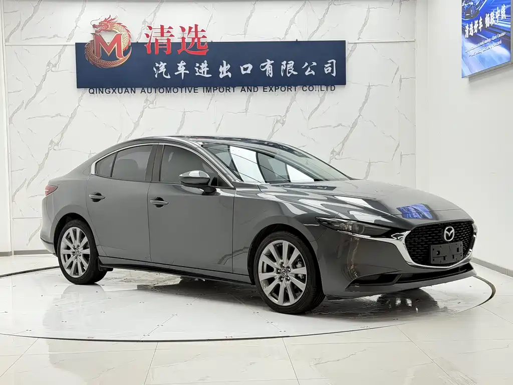 Mazda 3 Axela 2022