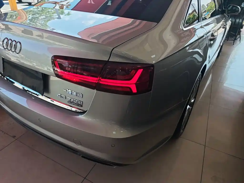 Audi A6L 2018 — фото 8