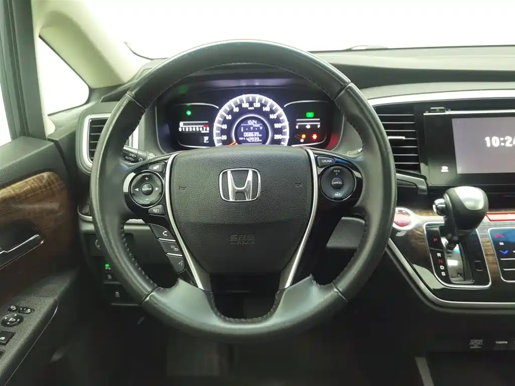 Honda Odyssey 2015 — фото 11