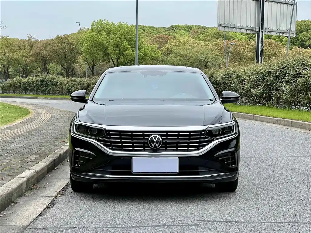 Volkswagen Passat 2021 — фото 2