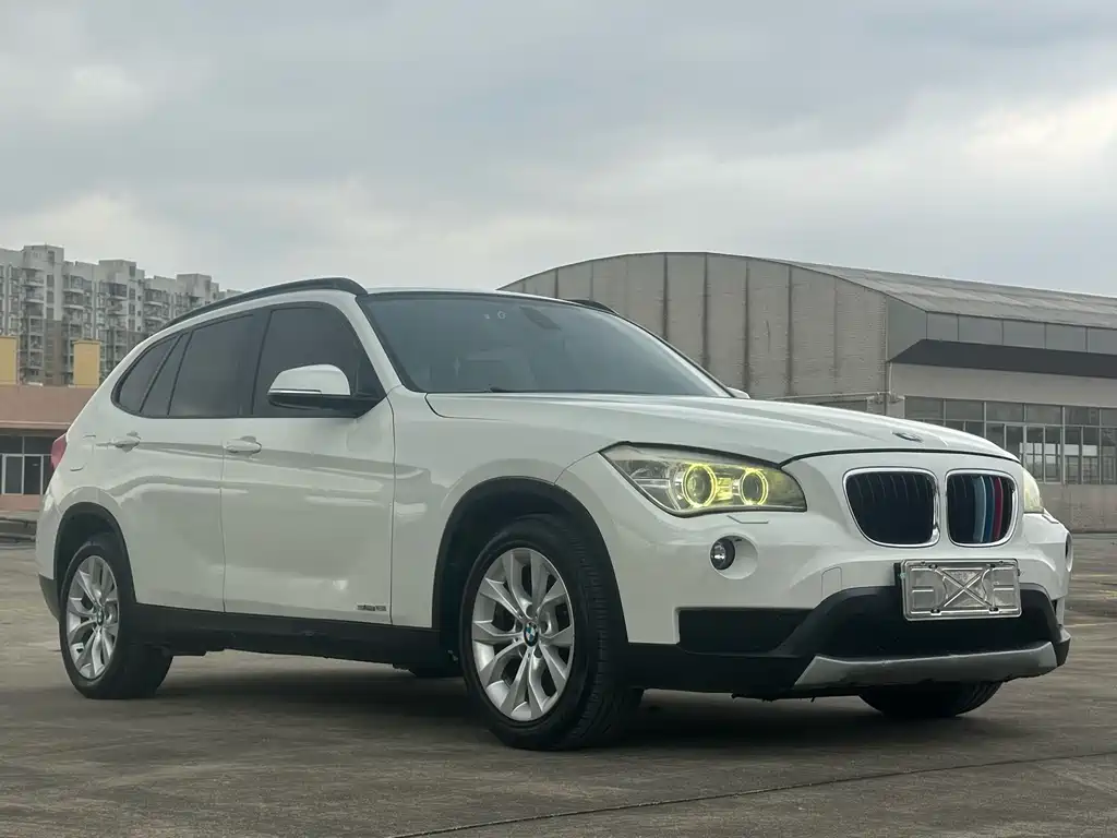 BMW X1 2014 — фото 3