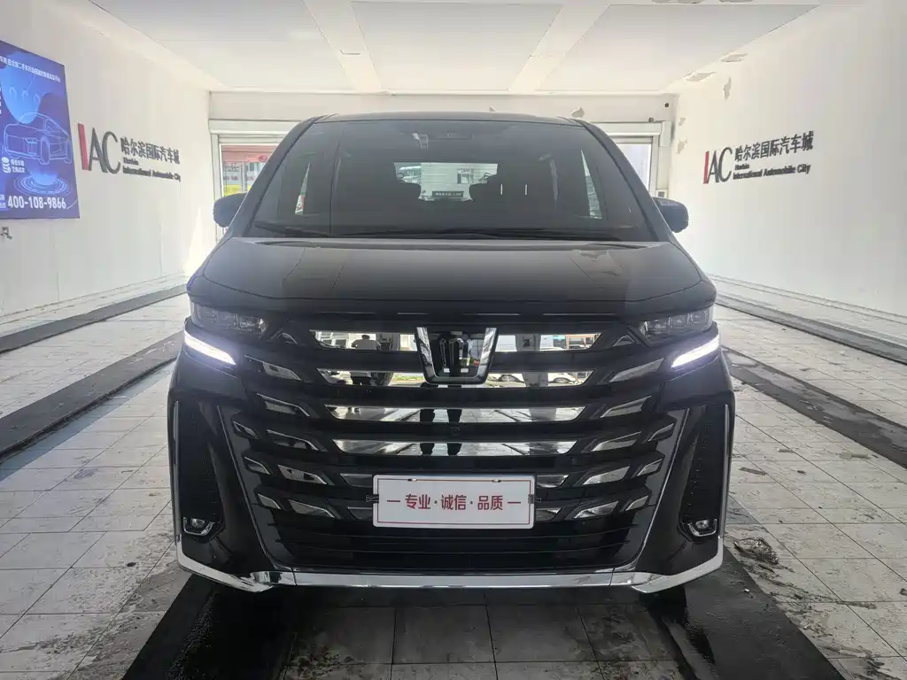 Toyota Vellfire 2024 — фото 2