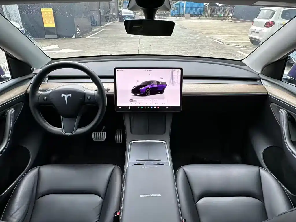 Tesla Model Y 2022 — фото 9
