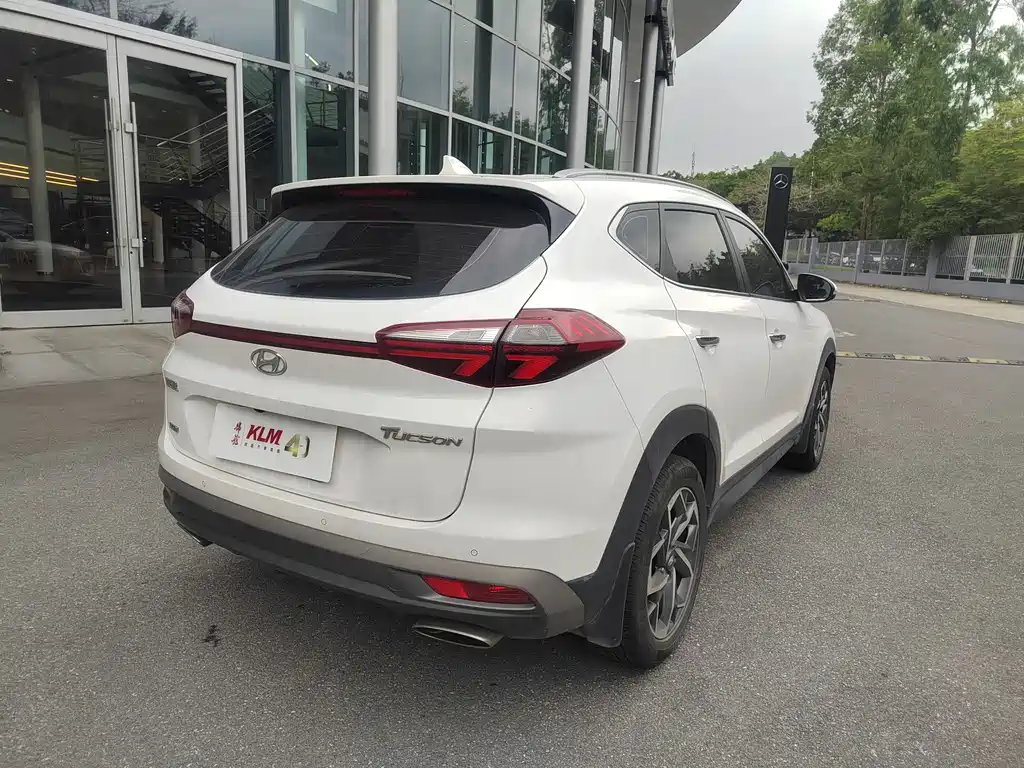 Hyundai Tucson 2019 — фото 9