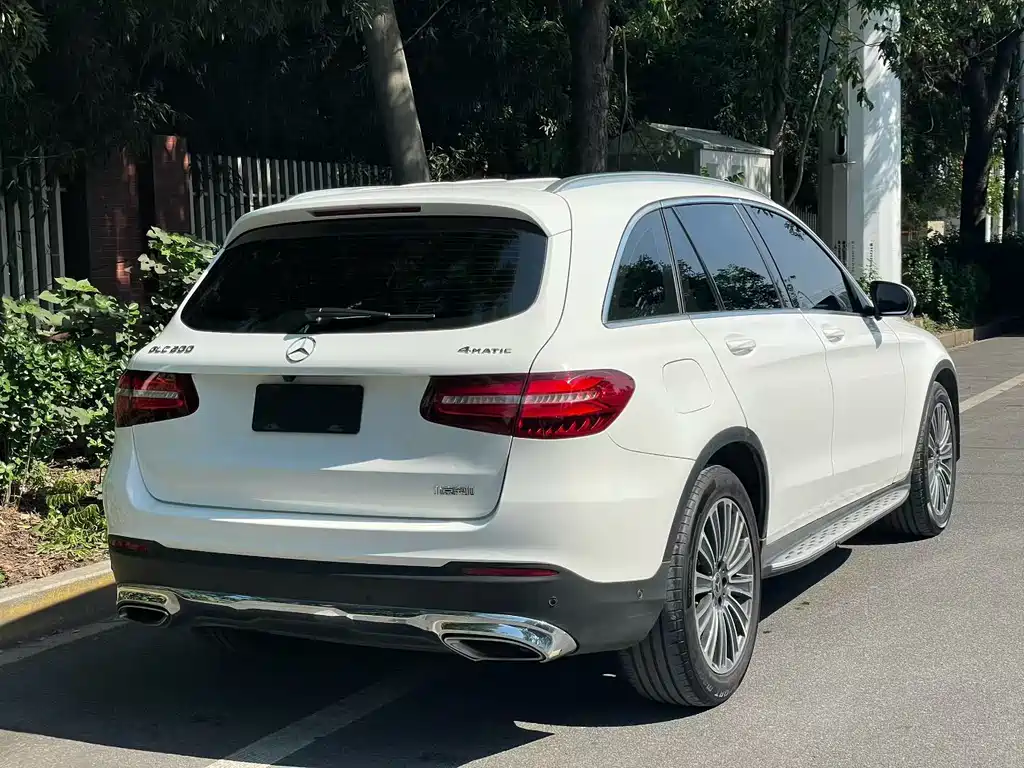 Mercedes-Benz GLC 2017 — фото 14