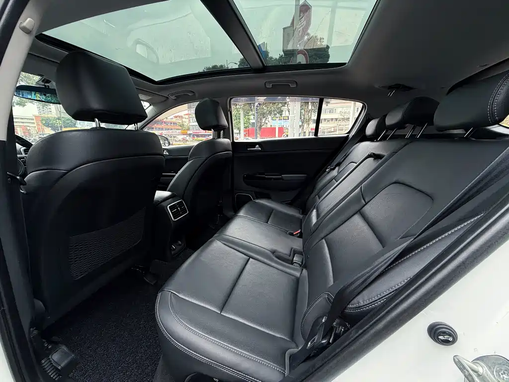 Kia KX5 2017 — фото 11