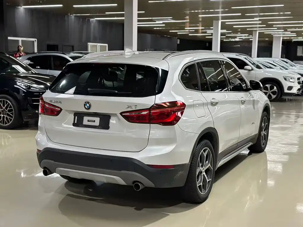 BMW X1 2017 — фото 5