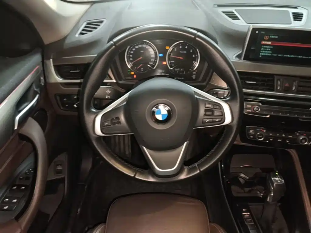 BMW X1 2019 — фото 11