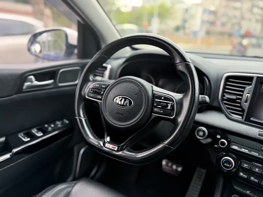 Kia KX5 2017 — фото 12