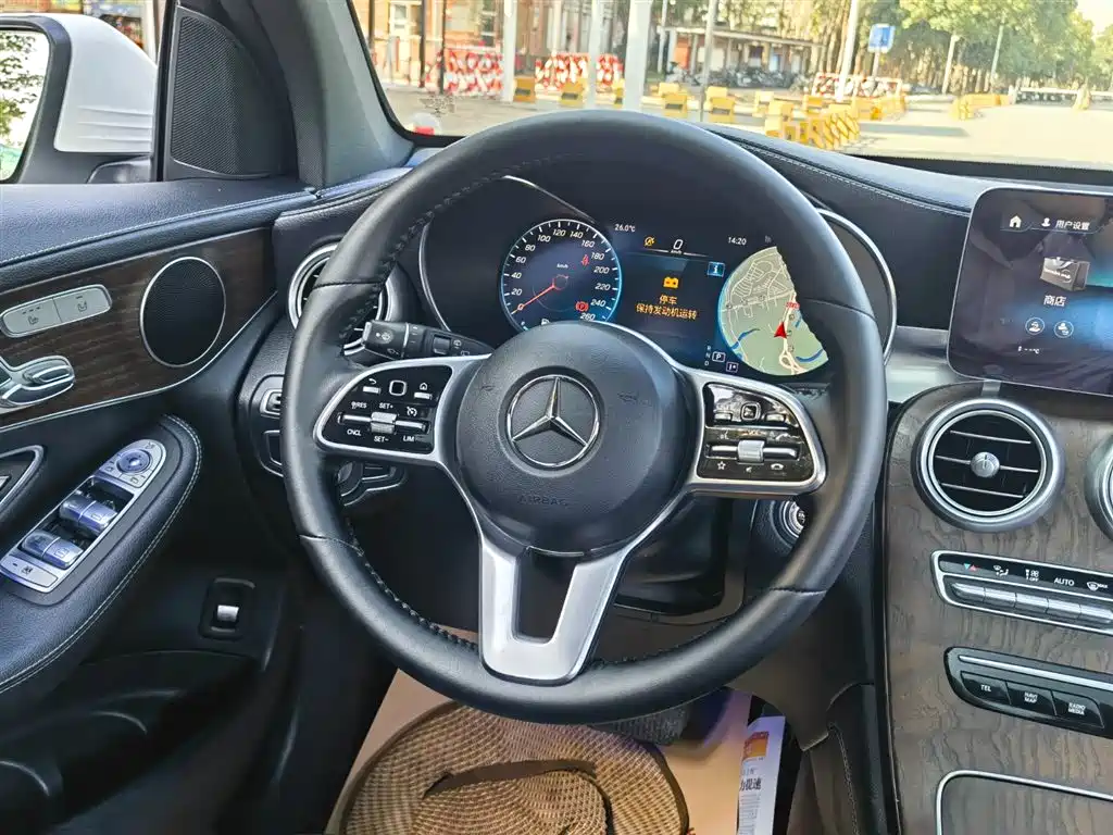 Mercedes-Benz GLC 2021 — фото 12