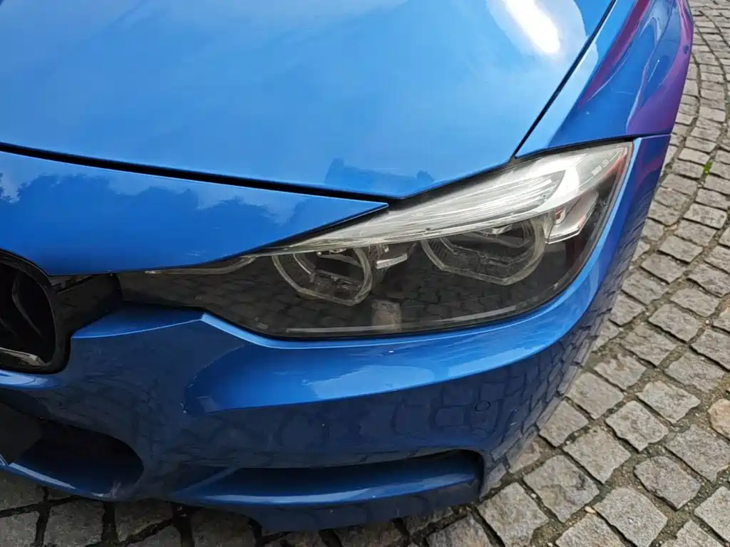 BMW 3 Series 2019 — фото 24