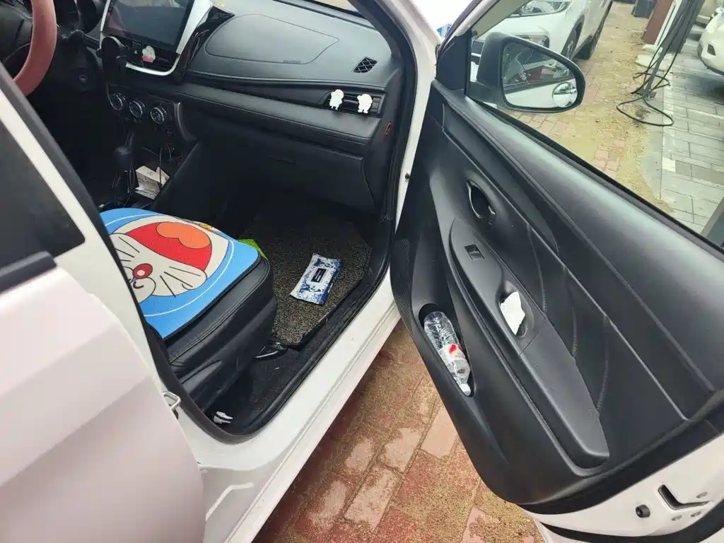 Toyota Vios 2018 — фото 21