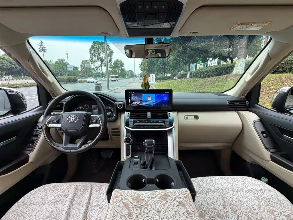 Toyota Land Cruiser 2023 — фото 11