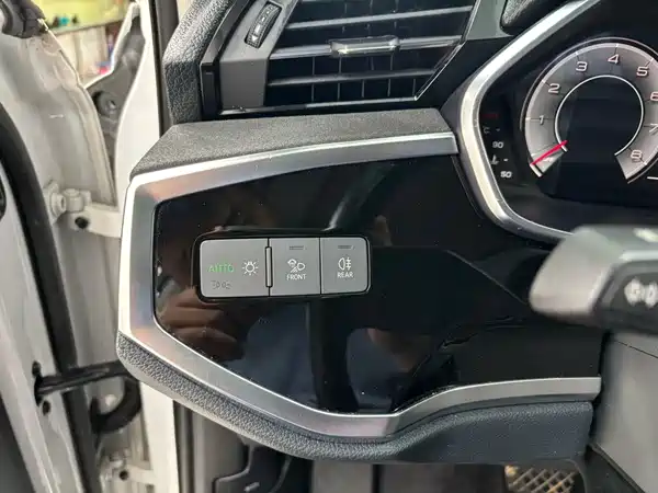 Audi Q3 2023