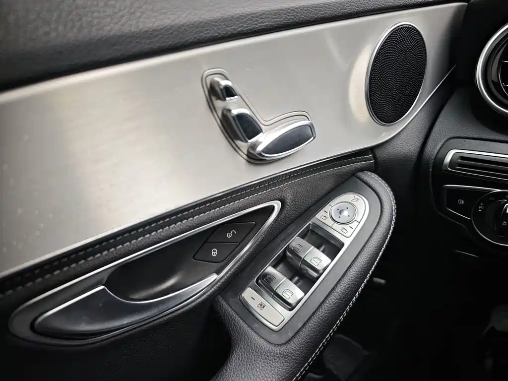 Mercedes-Benz C-Class 2019 — фото 14