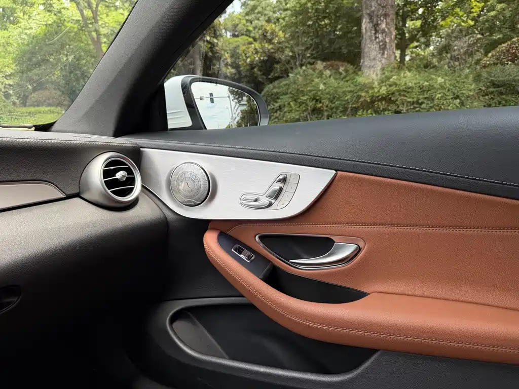 Mercedes-Benz C-Class 2019 — фото 14