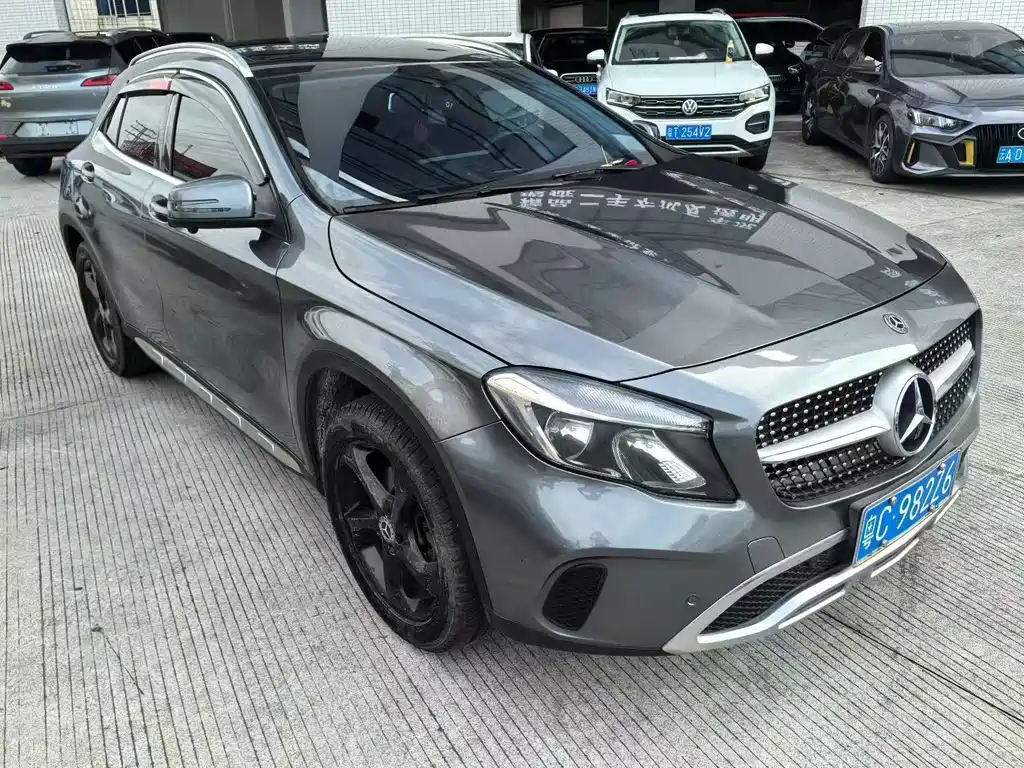 Mercedes-Benz GLA 2017