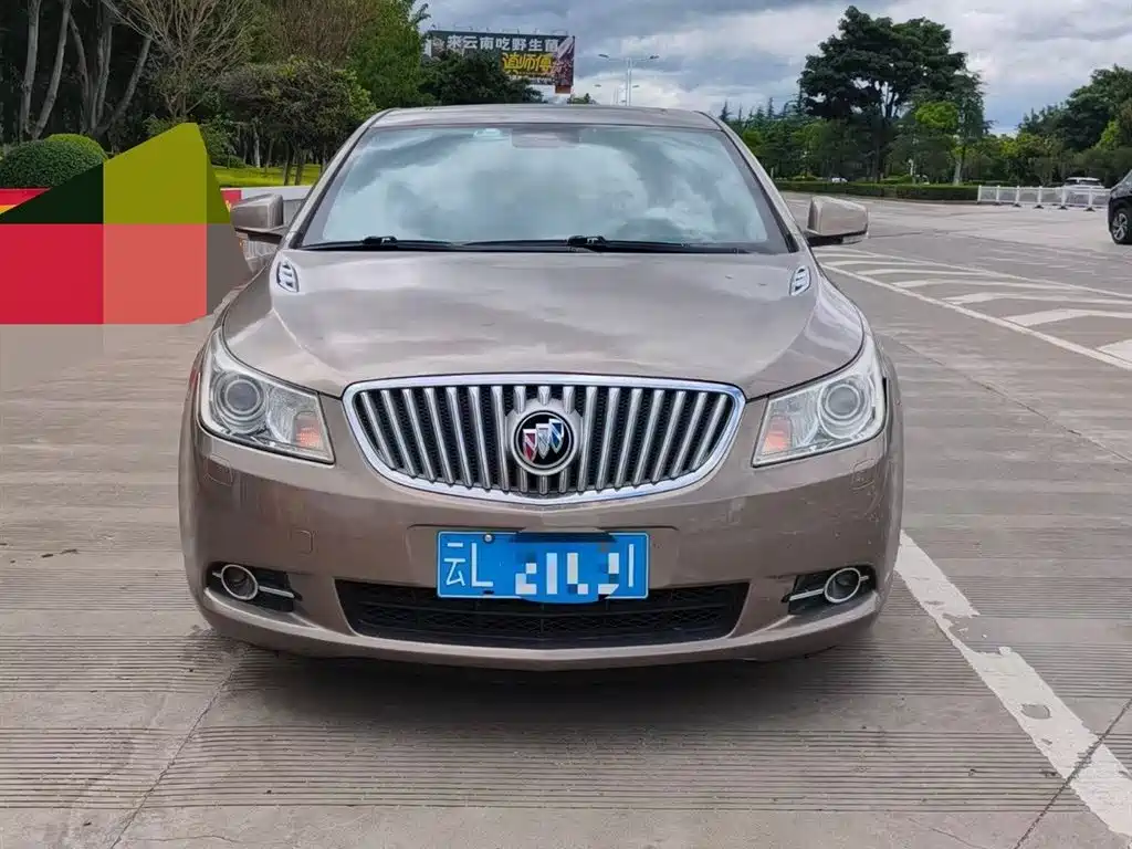 Buick LaCrosse 2011 — фото 2