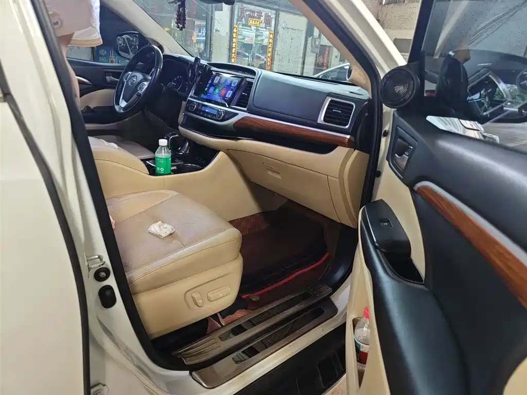 Toyota Highlander 2020 — фото 20