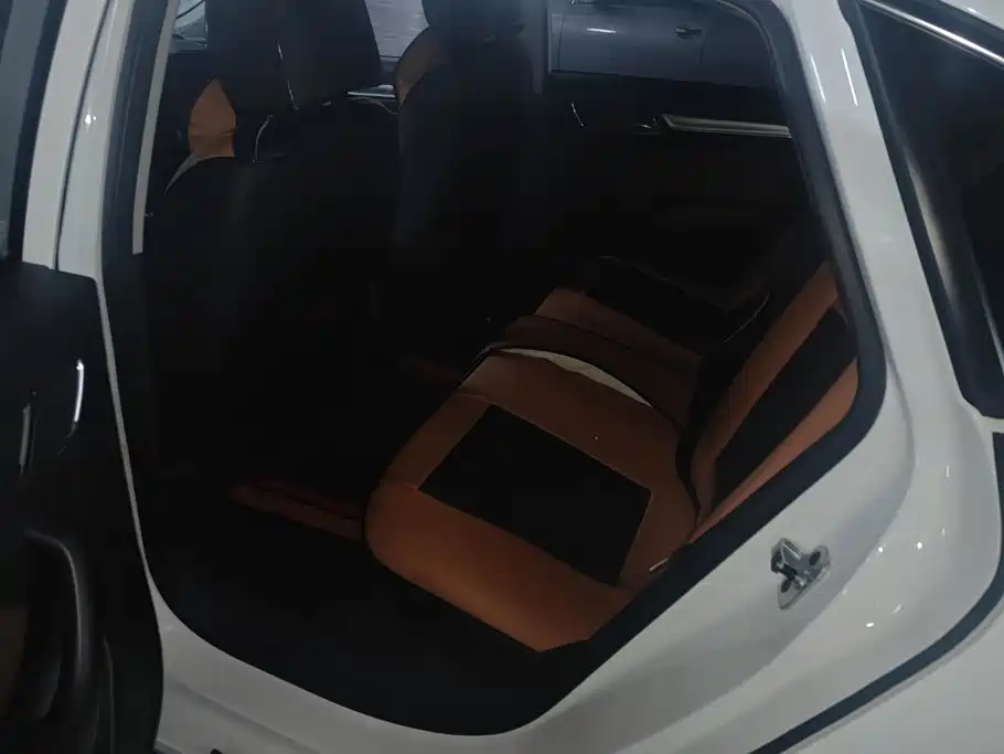 Roewe i6 Classic 2020 — фото 11