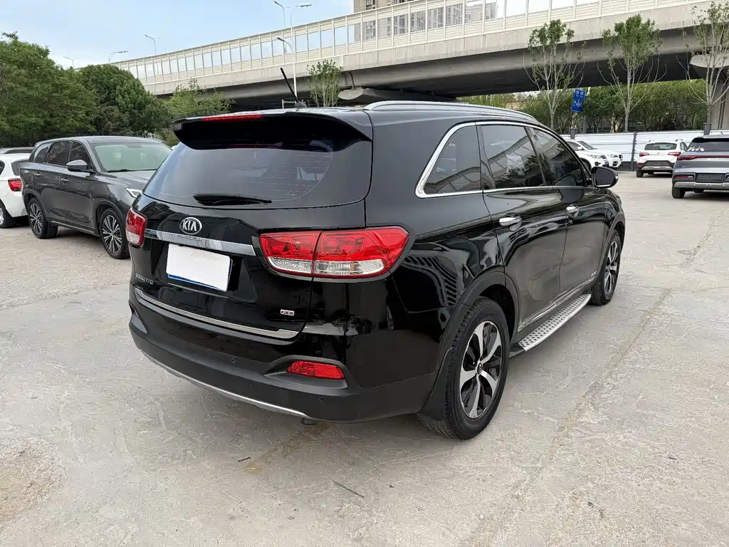 Kia Sorento 2015 — фото 9